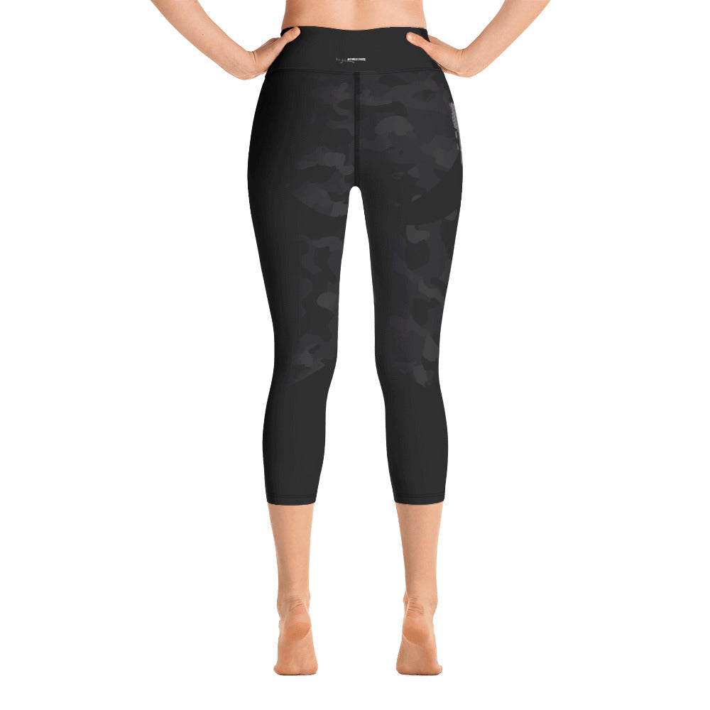 Premium BLACK CAMO Yoga Capri Leggings